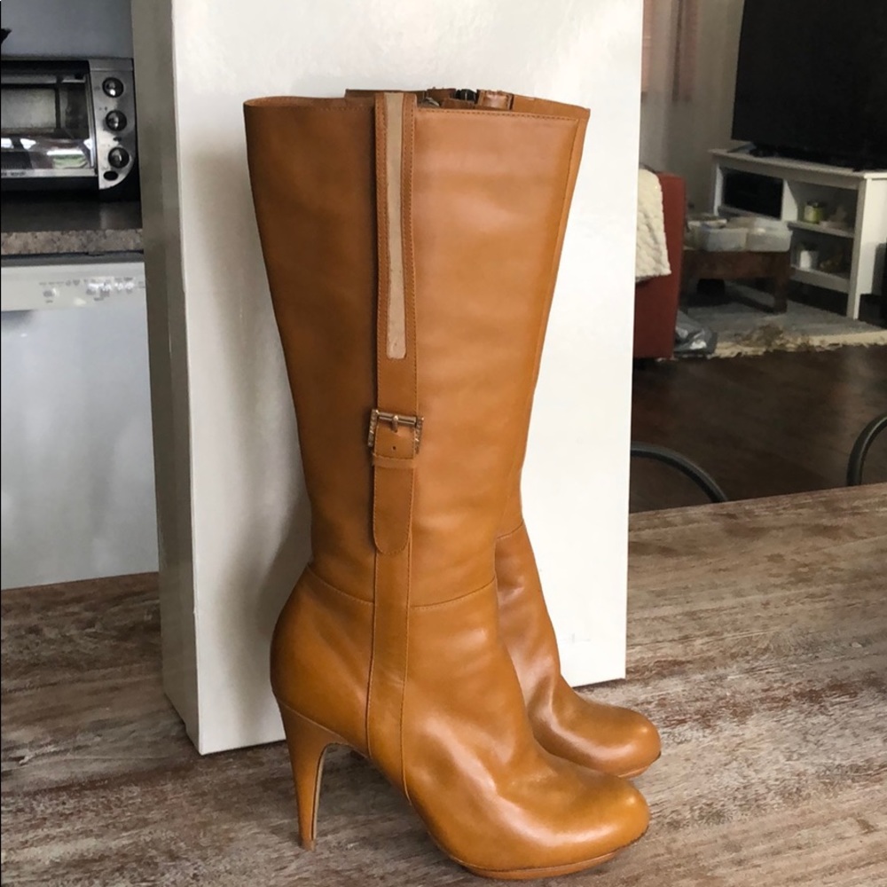 Leather boots